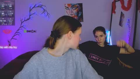 Snapshot of daisy_baby_ chatting on 5, 12, 2025 daisy online show from 5, 12, 2025