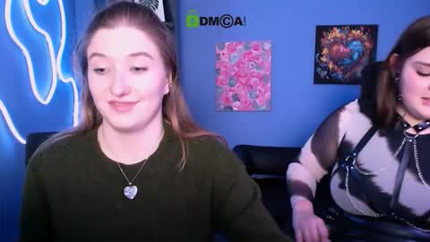 Little Di online show from 8, 10, 2025