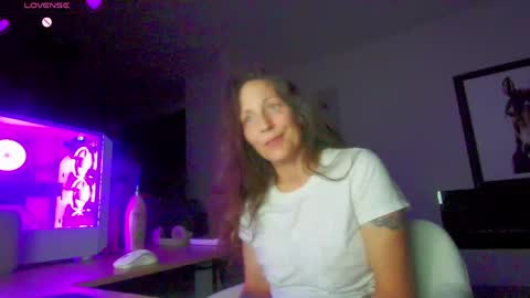 Daisy online show from 21, 5, 2026