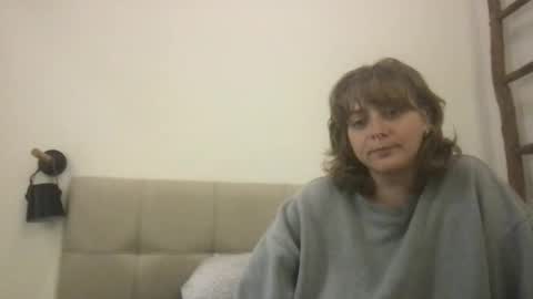 Snapshot of daisy_lately chatting on 4, 11, 2025 daisy_lately online show from 4, 11, 2025
