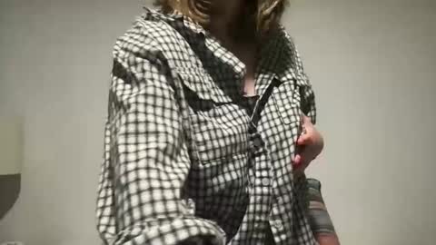 daisy_lately online show from 2, 3, 2026