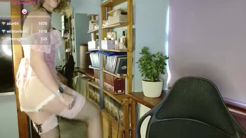 daisy_lovely online show from 10, 11, 2025