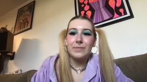 daisymynx online show from 11, 6, 2026