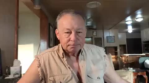 Snapshot of dakit2 chatting on 25, 9, 2025 dakit online show from 25, 9, 2025