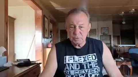 Snapshot of dakit2 chatting on 20, 10, 2025 dakit online show from 20, 10, 2025