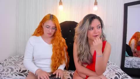 Dakota and Valerie online show from 4, 3, 2025