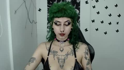 Snapshot of dakota_krall_ chatting on 12, 12, 2024 dakota online show from 12, 12, 2024