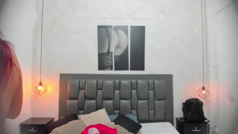 Dakota  online show from 30, 9, 2025