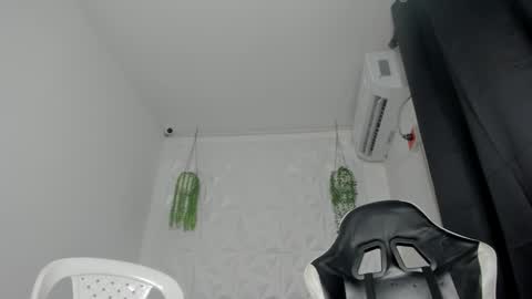 dakota_x18 online show from 2, 3, 2026