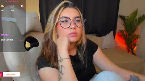 dakottaa__ online show from 11, 7, 2026