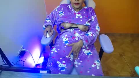 Snapshot of daleska_delicious1 chatting on 14, 1, 2025 daleska_delicious1 online show from 14, 1, 2025