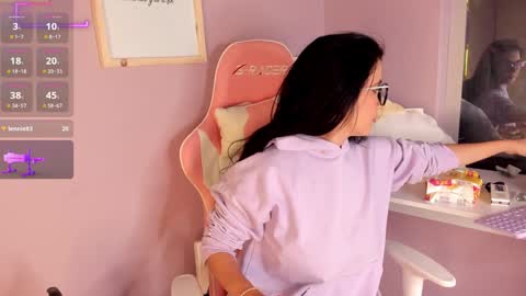 Snapshot of daliajohnson_ chatting on 25, 1, 2025 leila williams online show from 25, 1, 2025