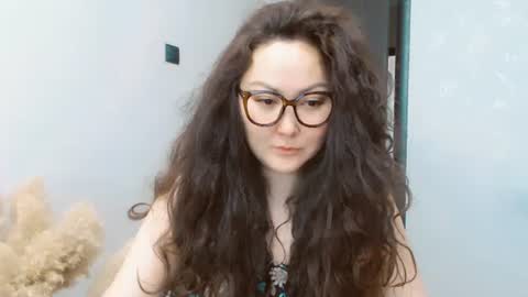 Snapshot of dalidayes chatting on 21, 6, 2026 Dali online show from 21, 6, 2026
