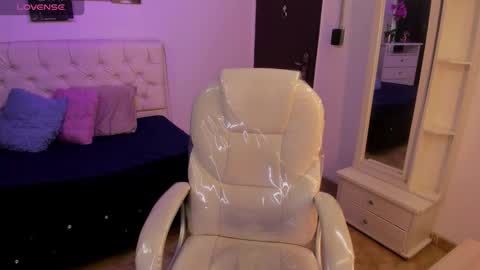 Snapshot of dalilah_420 chatting on 2, 12, 2025 dalilah_420 online show from 2, 12, 2025