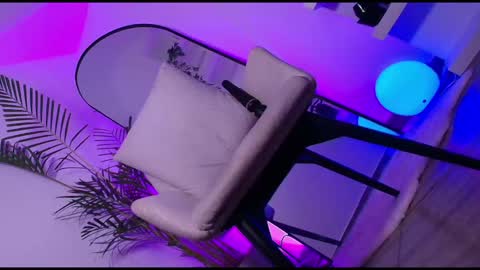 dalilathoms online show from 8, 3, 2026