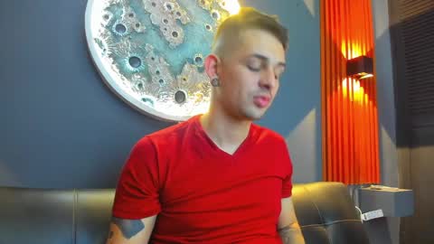 Snapshot of damian__oliver chatting on 3, 12, 2024 Damian Oliver online show from 3, 12, 2024