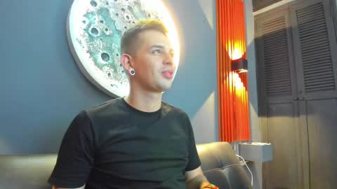 Snapshot of damian__oliver chatting on 11, 12, 2024 Damian Oliver online show from 11, 12, 2024