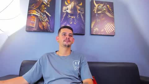 Snapshot of damian__oliver chatting on 7, 1, 2026 Damian Oliver online show from 7, 1, 2026