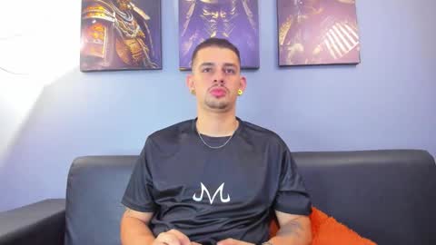 Snapshot of damian__oliver chatting on 13, 1, 2026 Damian Oliver online show from 13, 1, 2026