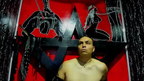 Snapshot of damian_and_tiana chatting on 19, 11, 2025 damian_and_tiana online show from 19, 11, 2025