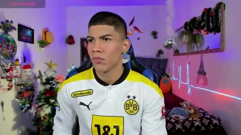 Damian online show from 1, 12, 2025