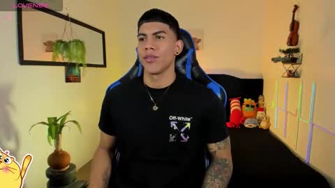 Damian online show from 5, 3, 2026