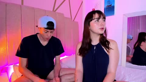 Snapshot of damian_n_maya chatting on 18, 1, 2025 Damian Maya online show from 18, 1, 2025