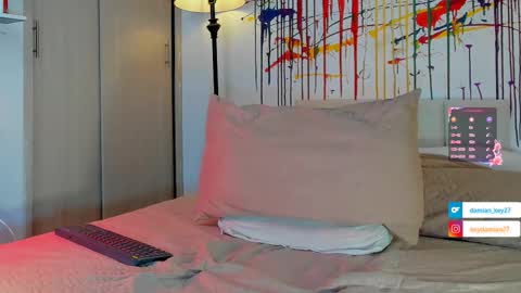 Snapshot of damian_queen chatting on 26, 10, 2025 damian key online show from 26, 10, 2025