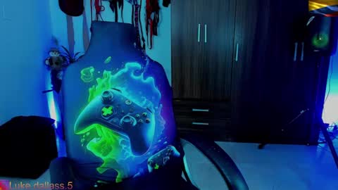 Snapshot of damian_torner chatting on 1, 2, 2025 Damian torner online show from 1, 2, 2025