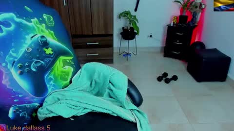 Snapshot of damian_torner chatting on 6, 2, 2025 Damian torner online show from 6, 2, 2025