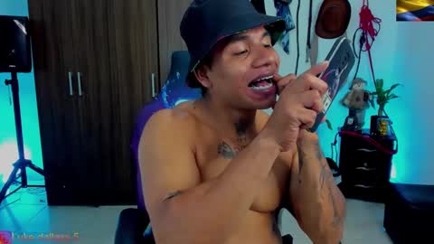 Snapshot of damian_torner chatting on 23, 2, 2025 Damian torner online show from 23, 2, 2025