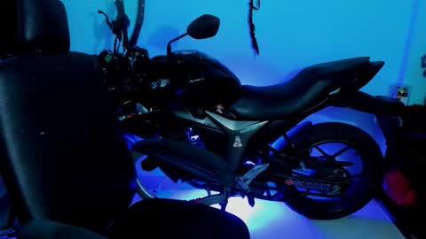 Snapshot of damian_torner chatting on 5, 10, 2025 Damian torner online show from 5, 10, 2025