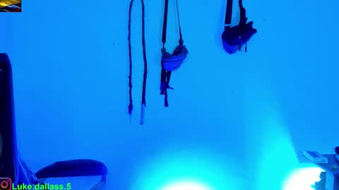 Snapshot of damian_torner chatting on 2, 12, 2025 Damian torner online show from 2, 12, 2025