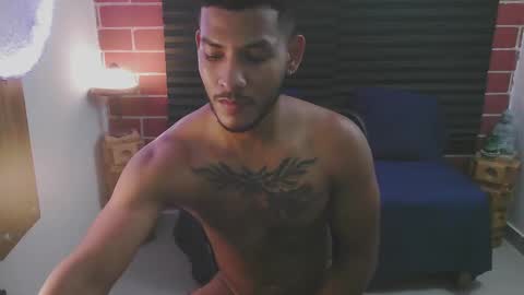 Snapshot of damiann_rees chatting on 5, 2, 2025 instagram damiannreed. online show from 5, 2, 2025