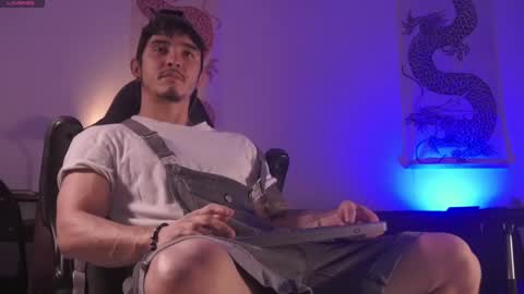 Snapshot of damianow chatting on 16, 2, 2025 insta damn8 -------- online show from 16, 2, 2025