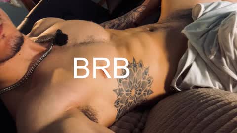 Snapshot of damianow chatting on 29, 10, 2025 insta damn8 -------- online show from 29, 10, 2025