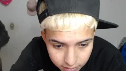 damiansexyboy69 online show from 26, 11, 2025