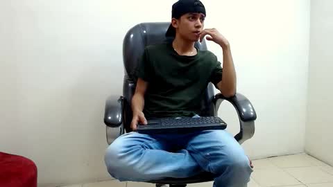 Snapshot of damibright chatting on 1, 10, 2025 LIAM online show from 1, 10, 2025