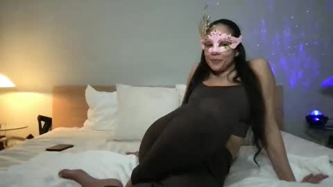 Snapshot of damiralux chatting on 20, 2, 2025 Damira Lux online show from 20, 2, 2025