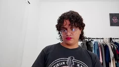 Snapshot of dan_blous chatting on 4, 3, 2026 Diane Blosson online show from 4, 3, 2026