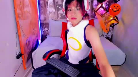 Snapshot of dan_copers chatting on 31, 10, 2025 D A N online show from 31, 10, 2025