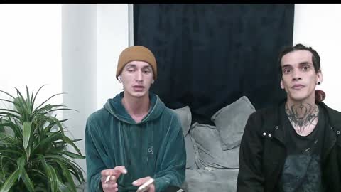 Snapshot of dan_yagami chatting on 28, 12, 2024 Dan and Noah online show from 28, 12, 2024