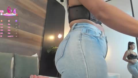 D A N A  online show from 3, 2, 2026