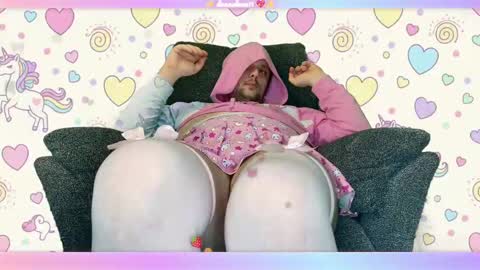 Snapshot of danaalane11 chatting on 28, 9, 2025 throatblaster 9000 online show from 28, 9, 2025