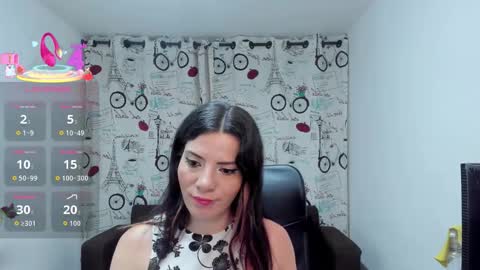 Snapshot of danaarey chatting on 1, 11, 2025 Danaa Rey online show from 1, 11, 2025