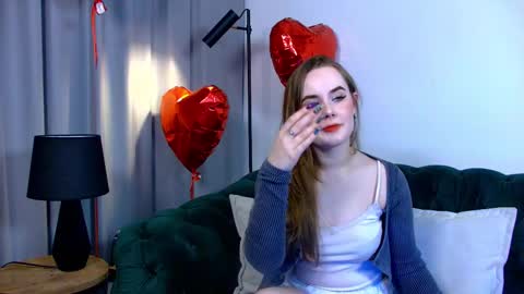 Snapshot of danadrake chatting on 19, 2, 2025 Dana online show from 19, 2, 2025