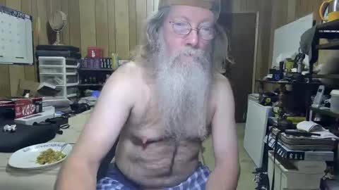 Snapshot of danagm chatting on 23, 12, 2024 Dana online show from 23, 12, 2024