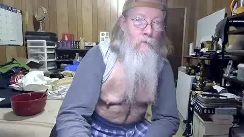 Snapshot of danagm chatting on 25, 12, 2024 Dana online show from 25, 12, 2024