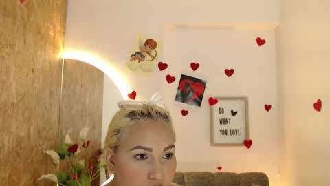 Snapshot of danalaleska chatting on 28, 11, 2025 danalaleska online show from 28, 11, 2025