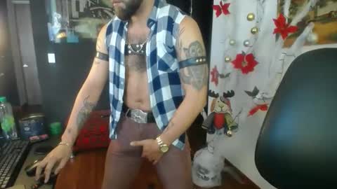 Snapshot of danbury44 chatting on 17, 12, 2025 danbury online show from 17, 12, 2025